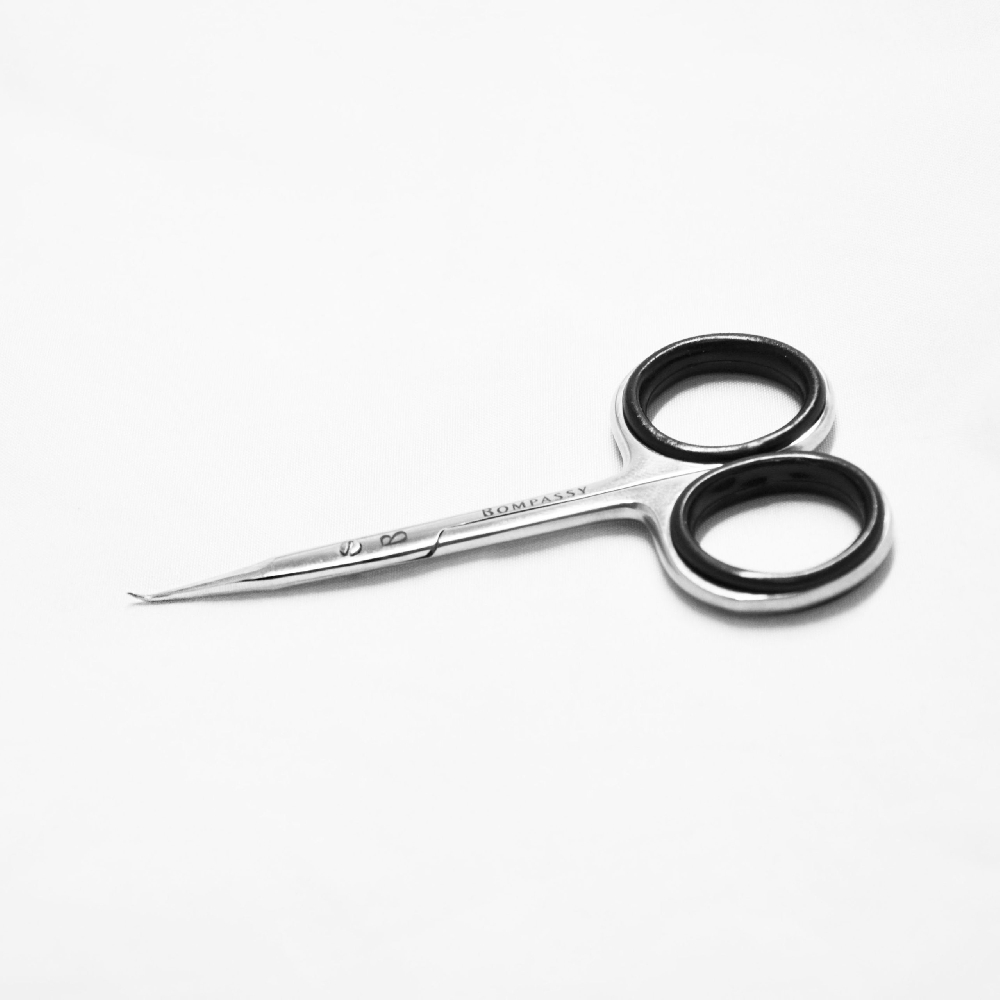 BOMPASSY Tijera Premium Cutícula 9.5 CM