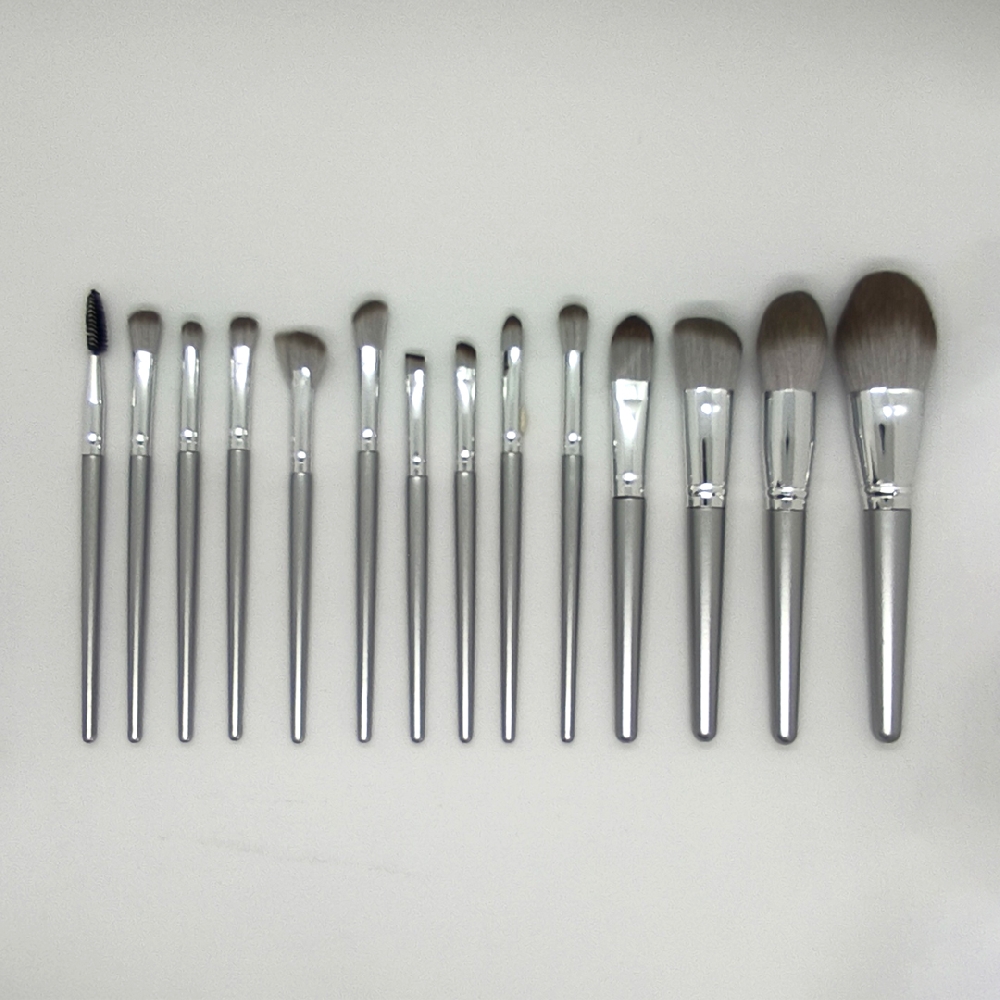 Set de Maquillaje Plateado 14 piezas