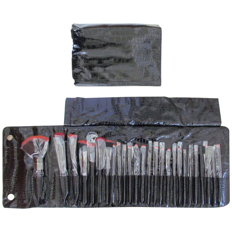 Set de Pinceles Negro y Rojo x 26 piezas